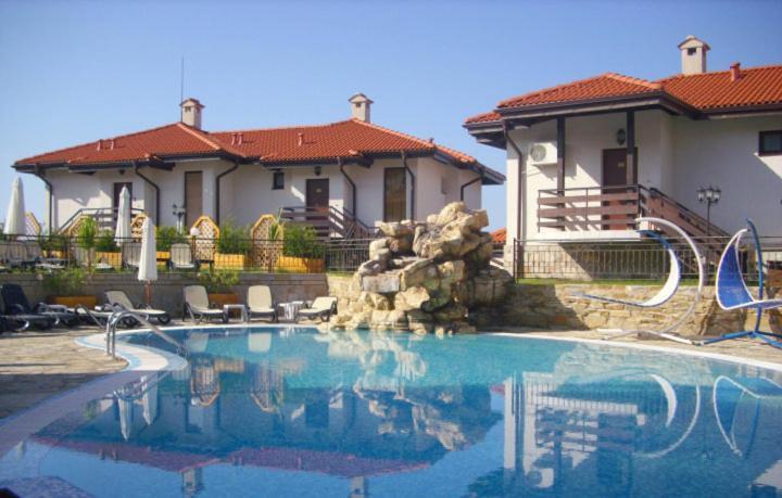 קושריצה Bay View Villas - Luxury Villas & Apartments מראה חיצוני תמונה